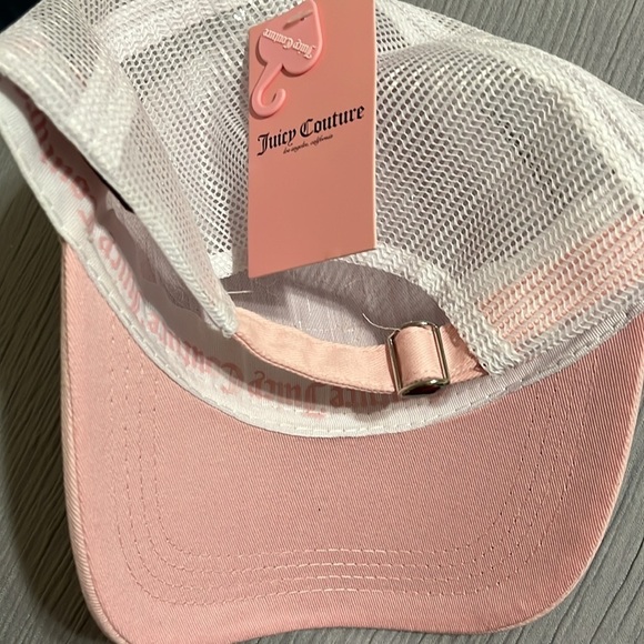 NWT Juicy Couture Pink Pearl Cap display picture 1